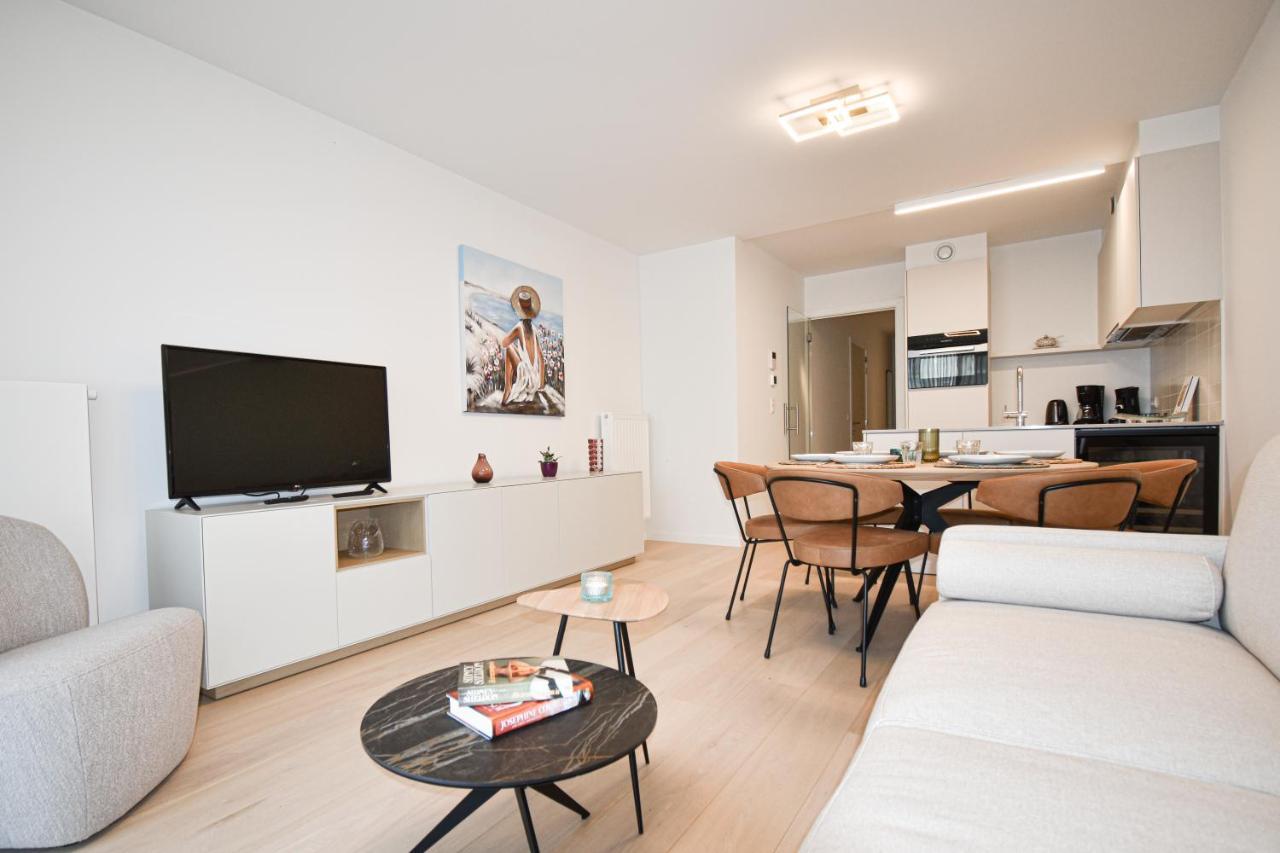 Crystal Residences - Luxurious Seaside Apartments أوستيند المظهر الخارجي الصورة