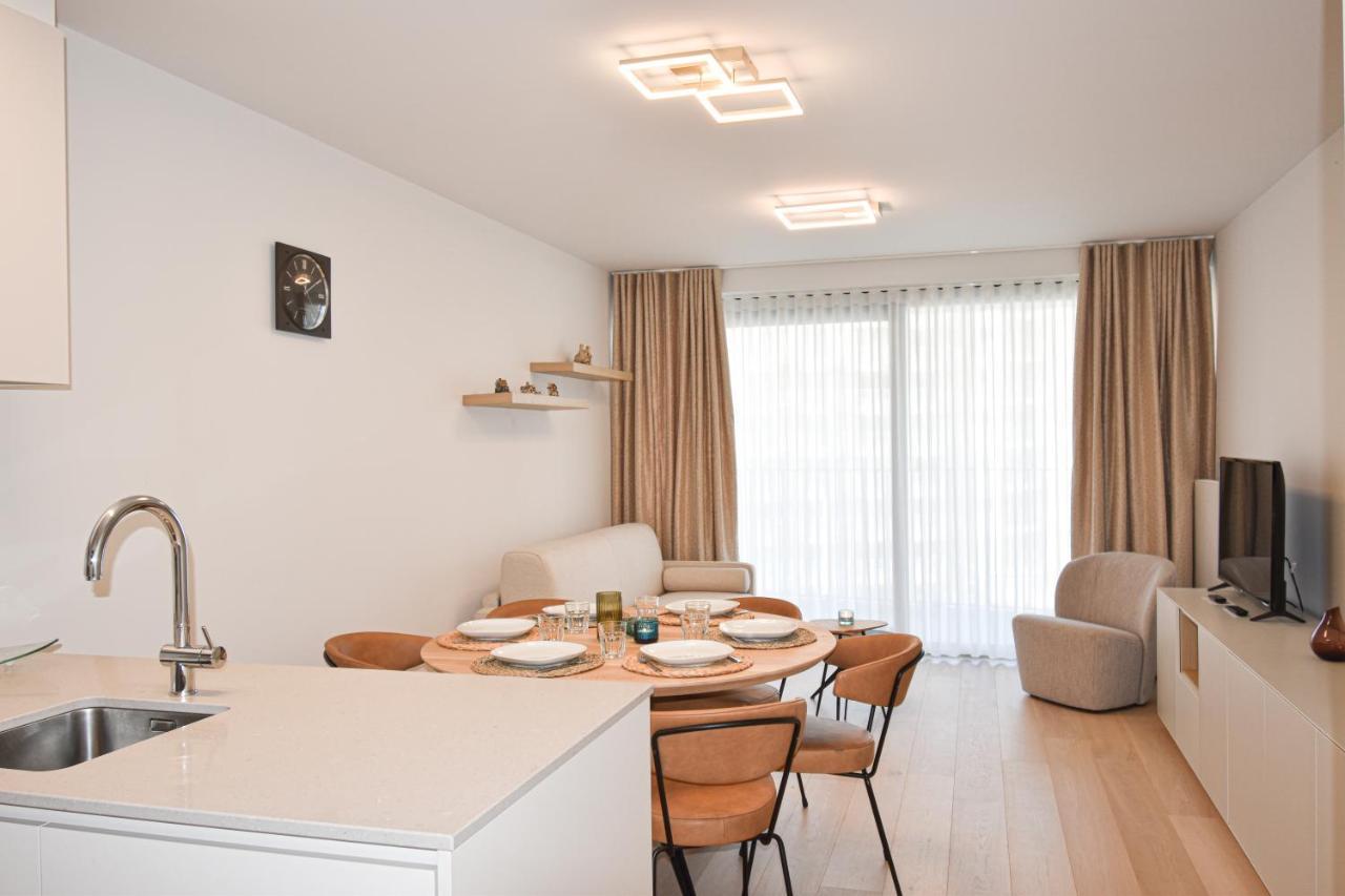 Crystal Residences - Luxurious Seaside Apartments أوستيند المظهر الخارجي الصورة